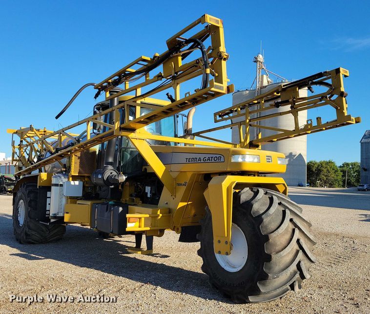 image for item EA2518 2005 TerraGator 6103 sprayer