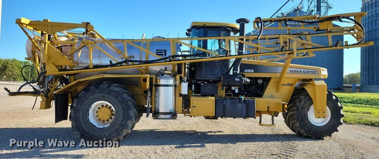image for item EA2518 2005 TerraGator 6103 sprayer