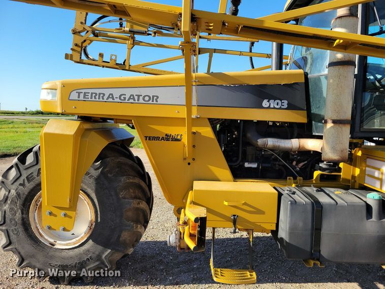 image for item EA2518 2005 TerraGator 6103 sprayer