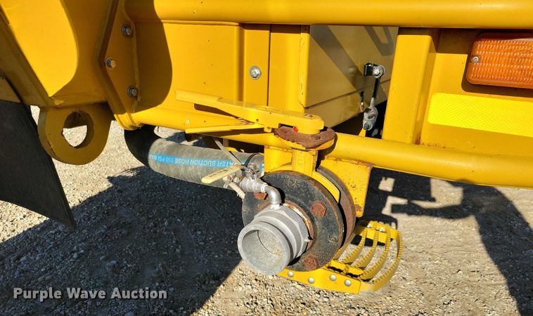 image for item EA2518 2005 TerraGator 6103 sprayer