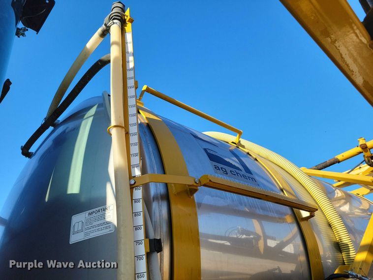 image for item EA2518 2005 TerraGator 6103 sprayer