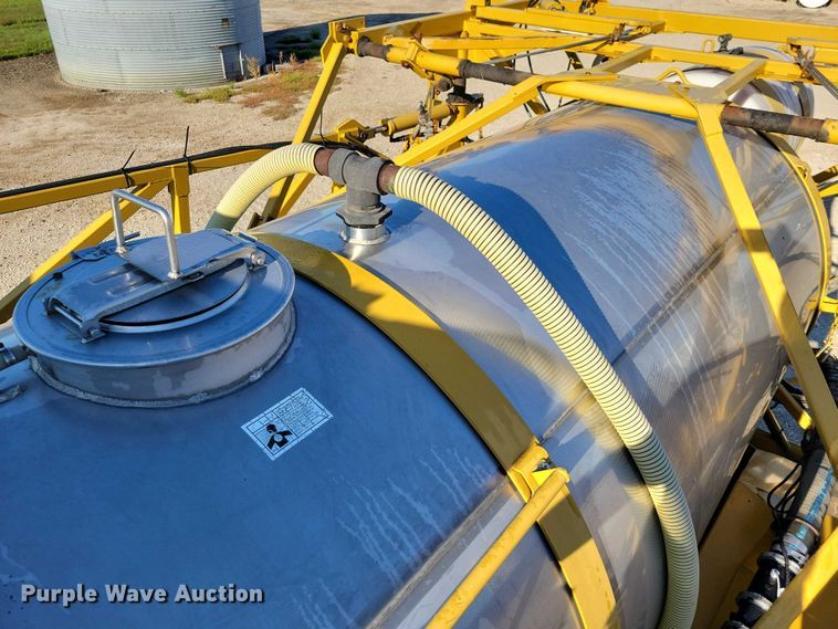 image for item EA2518 2005 TerraGator 6103 sprayer