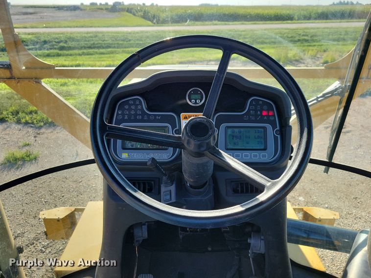 image for item EA2518 2005 TerraGator 6103 sprayer