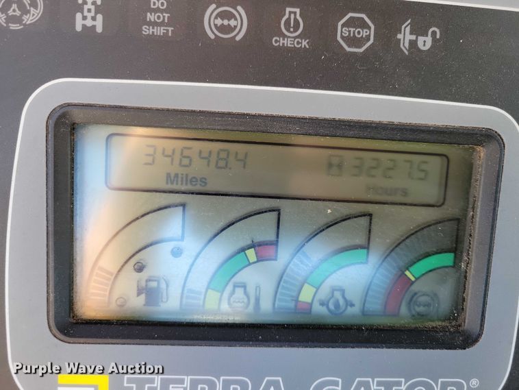 image for item EA2518 2005 TerraGator 6103 sprayer