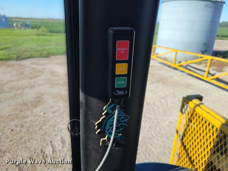 image for item EA2518 2005 TerraGator 6103 sprayer