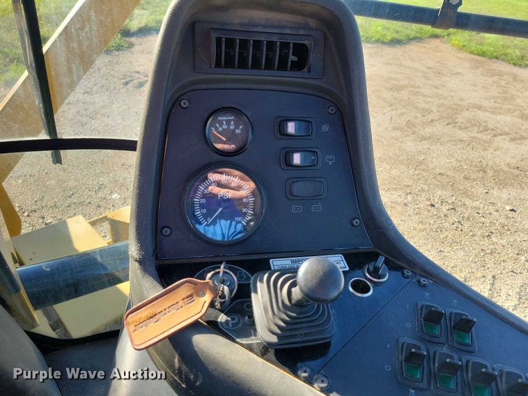 image for item EA2518 2005 TerraGator 6103 sprayer