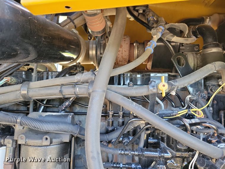 image for item EA2518 2005 TerraGator 6103 sprayer