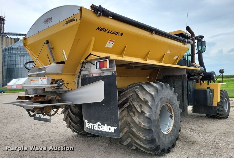 image for item EA2519 2013 TerraGator TG8400 spreader