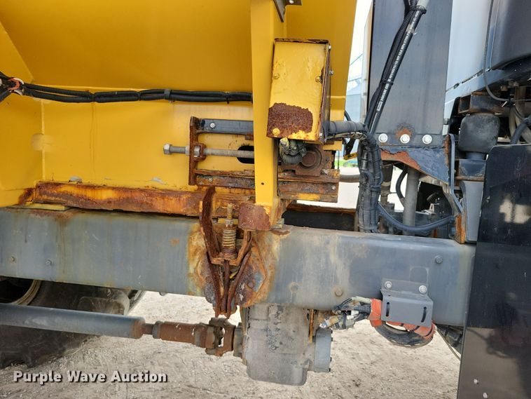 image for item EA2519 2013 TerraGator TG8400 spreader