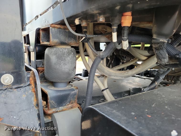 image for item EA2519 2013 TerraGator TG8400 spreader