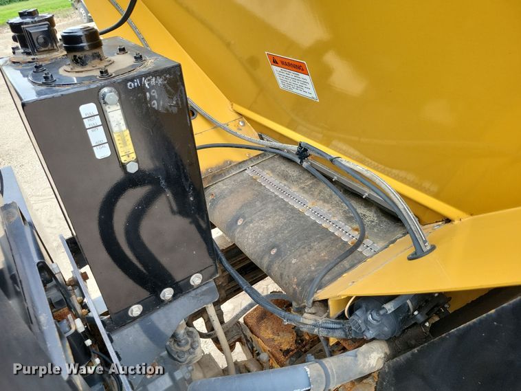 image for item EA2519 2013 TerraGator TG8400 spreader