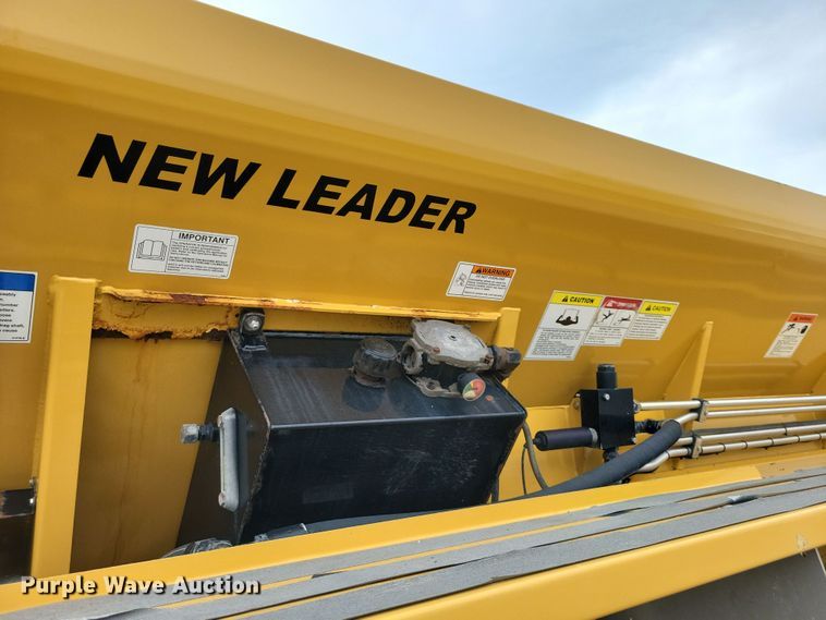 image for item EA2519 2013 TerraGator TG8400 spreader