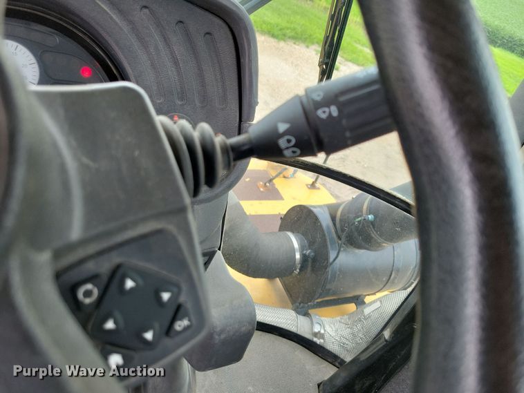 image for item EA2519 2013 TerraGator TG8400 spreader