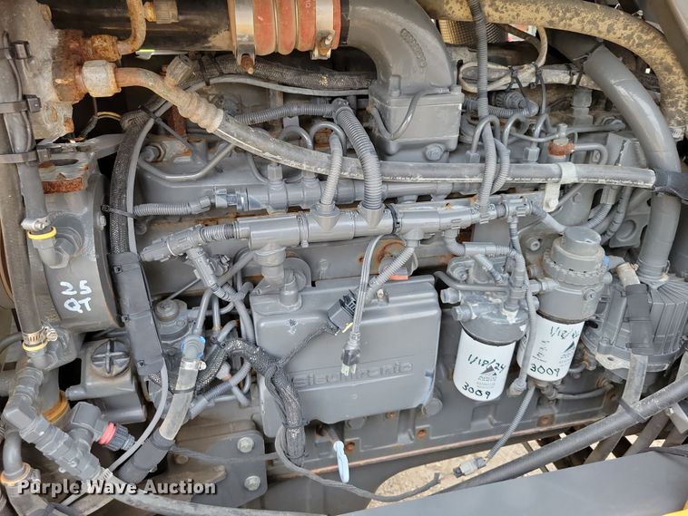 image for item EA2519 2013 TerraGator TG8400 spreader