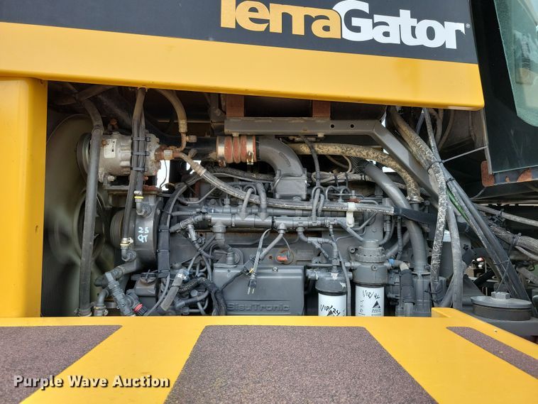 image for item EA2519 2013 TerraGator TG8400 spreader