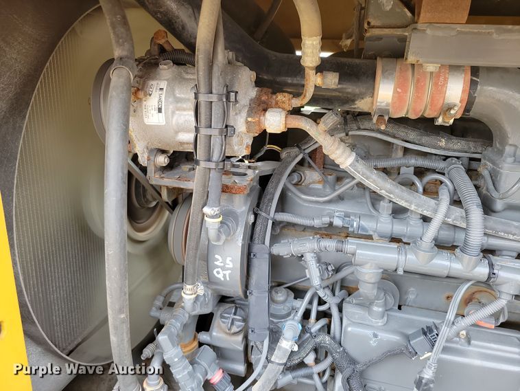 image for item EA2519 2013 TerraGator TG8400 spreader