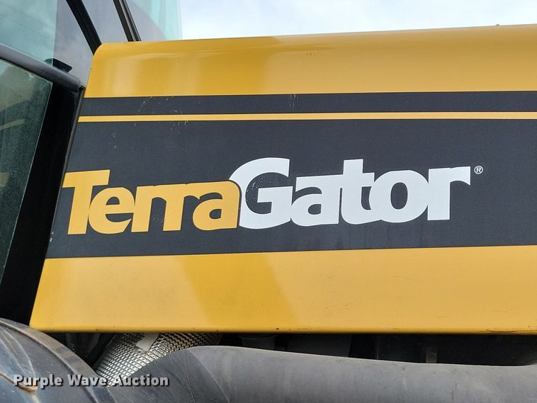 image for item EA2519 2013 TerraGator TG8400 spreader