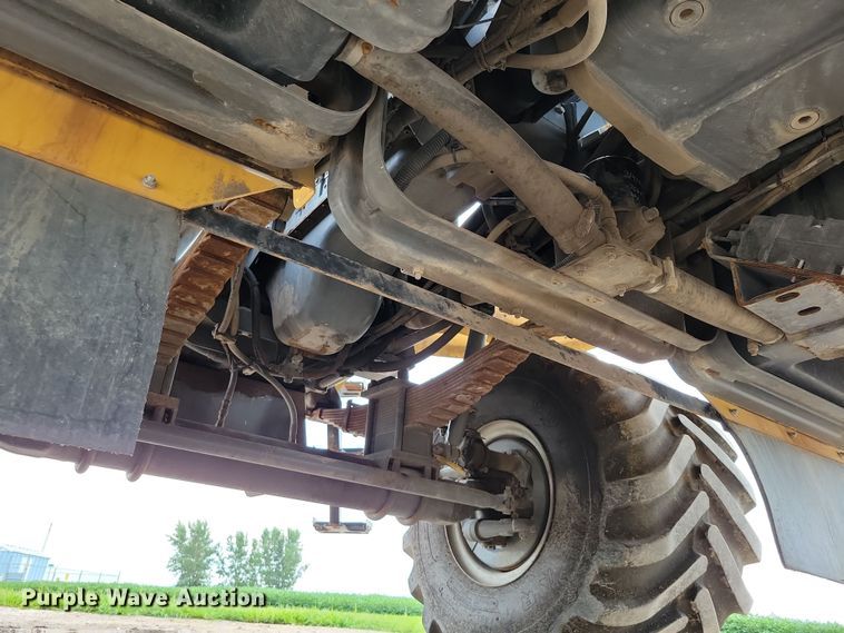 image for item EA2519 2013 TerraGator TG8400 spreader