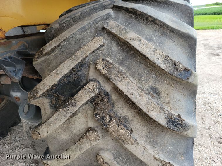 image for item EA2519 2013 TerraGator TG8400 spreader