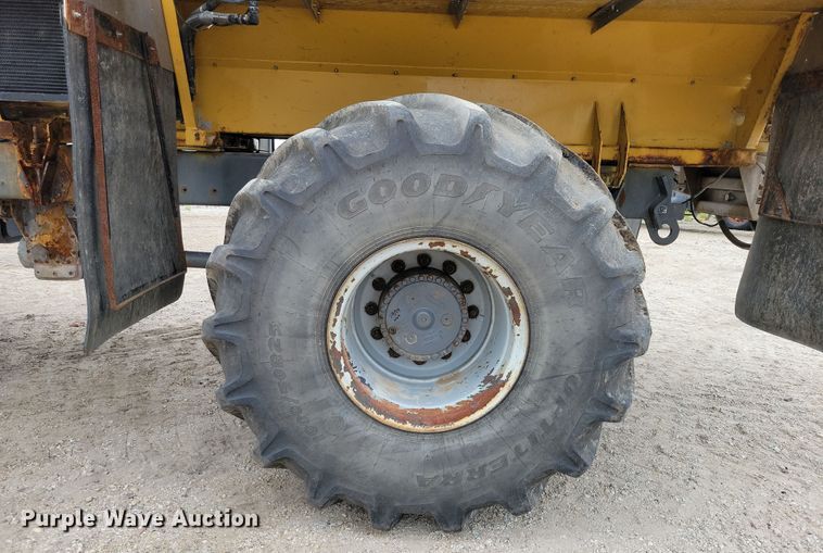 image for item EA2519 2013 TerraGator TG8400 spreader