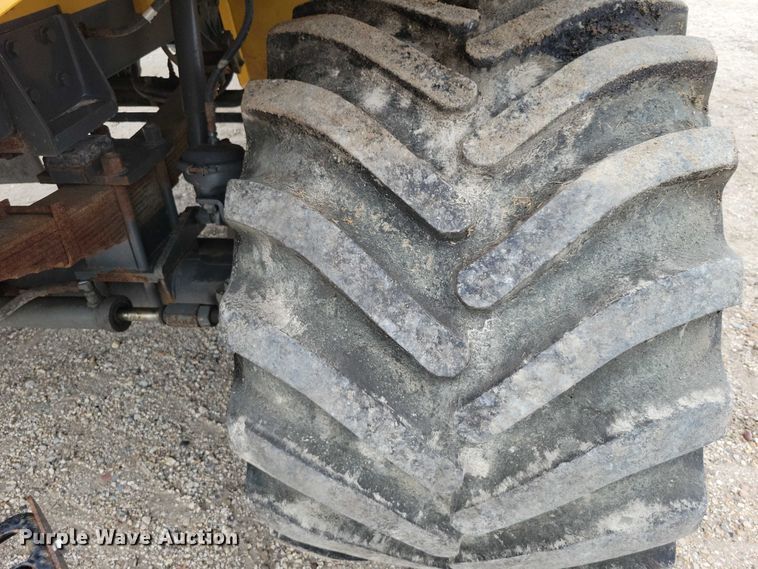 image for item EA2519 2013 TerraGator TG8400 spreader