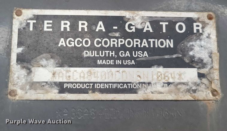 image for item EA2519 2013 TerraGator TG8400 spreader