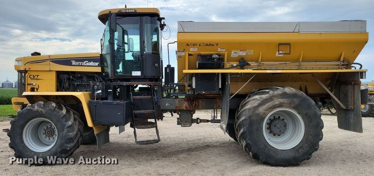 image for item EA2520 2013 TerraGator TG8400 spreader