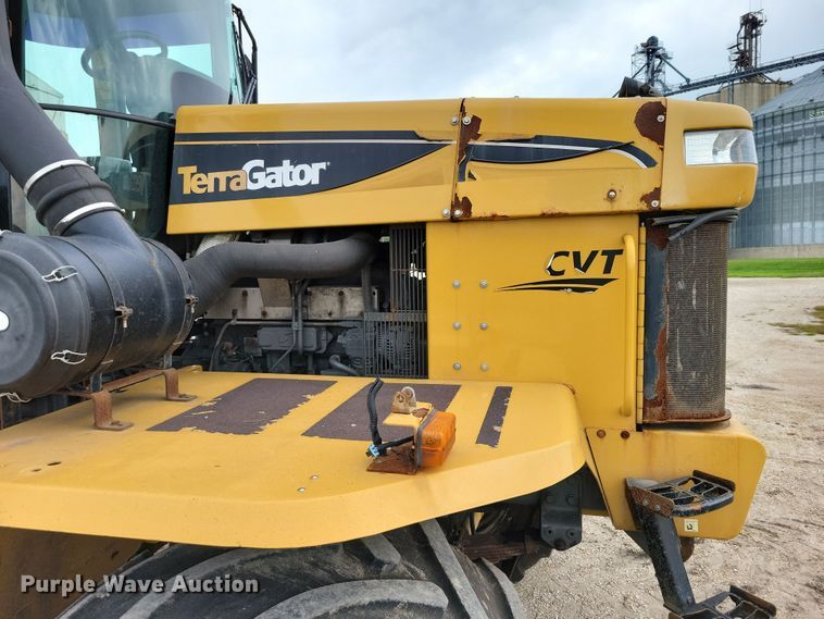 image for item EA2520 2013 TerraGator TG8400 spreader