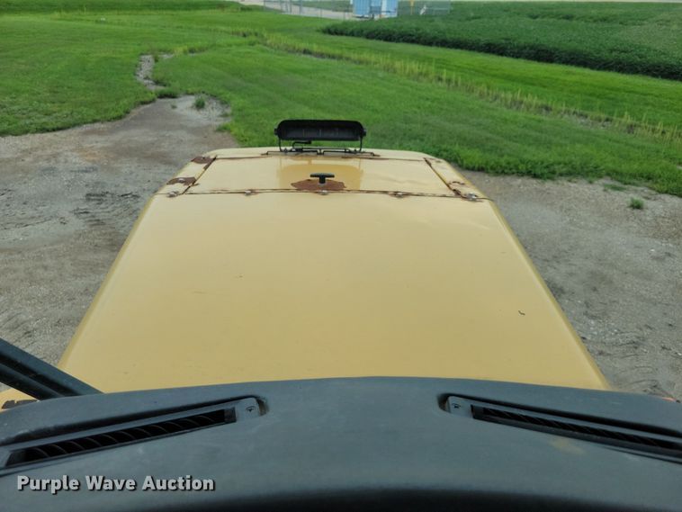 image for item EA2520 2013 TerraGator TG8400 spreader