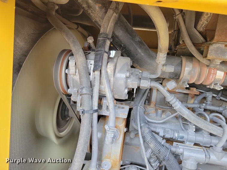 image for item EA2520 2013 TerraGator TG8400 spreader