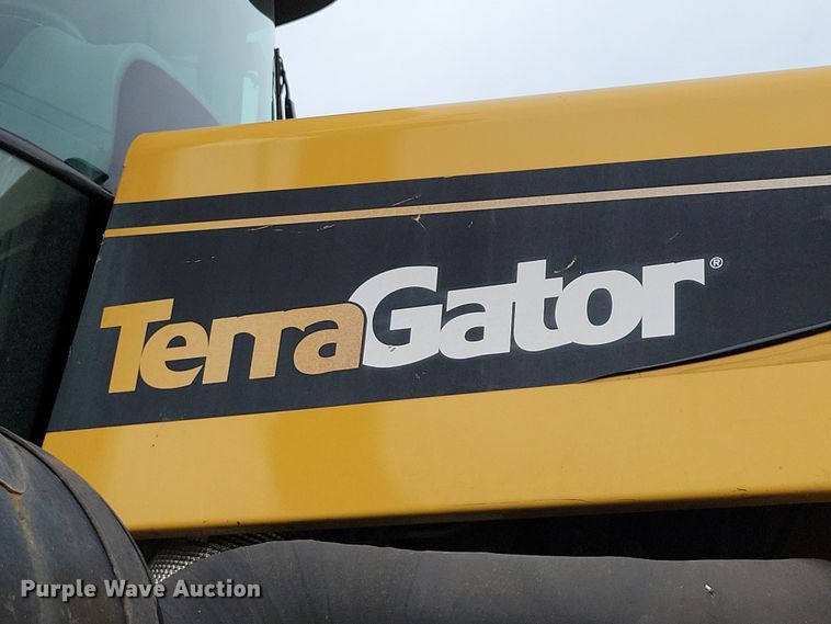 image for item EA2520 2013 TerraGator TG8400 spreader
