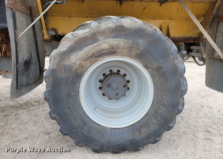 image for item EA2520 2013 TerraGator TG8400 spreader