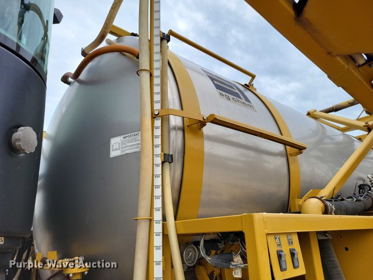 image for item EA2521 2005 TerraGator 6103 sprayer