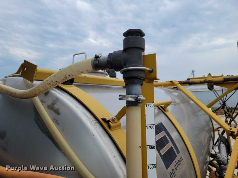 image for item EA2521 2005 TerraGator 6103 sprayer