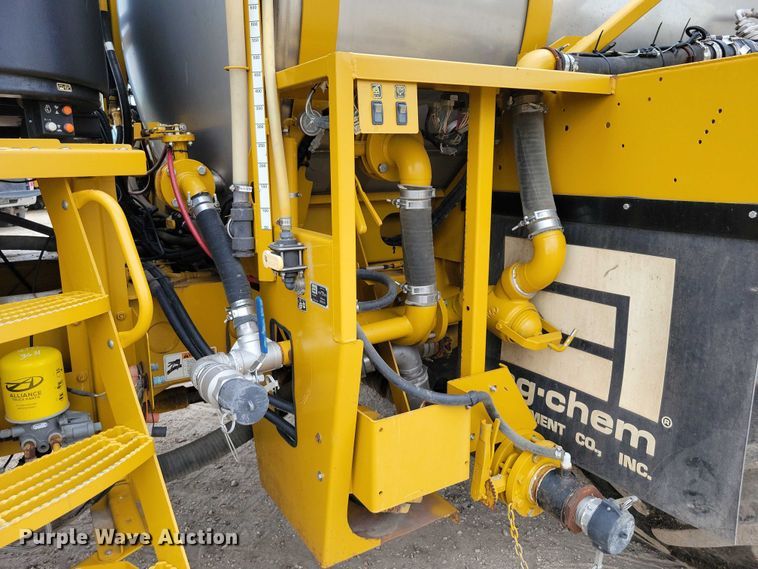 image for item EA2521 2005 TerraGator 6103 sprayer