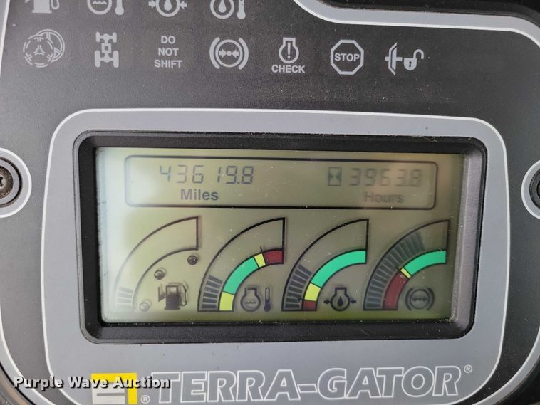 image for item EA2521 2005 TerraGator 6103 sprayer