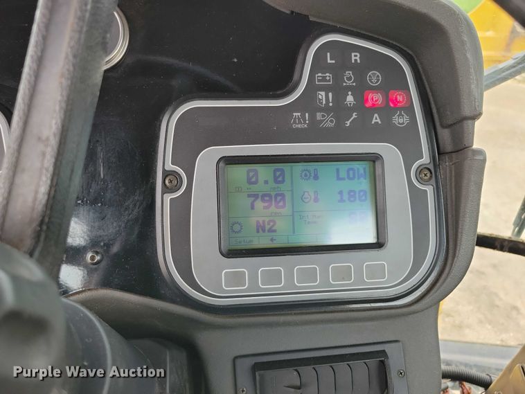 image for item EA2521 2005 TerraGator 6103 sprayer