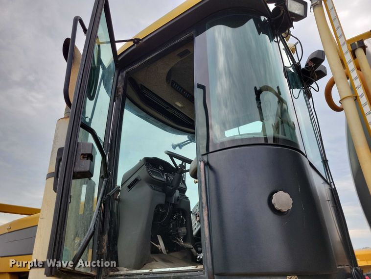 image for item EA2521 2005 TerraGator 6103 sprayer