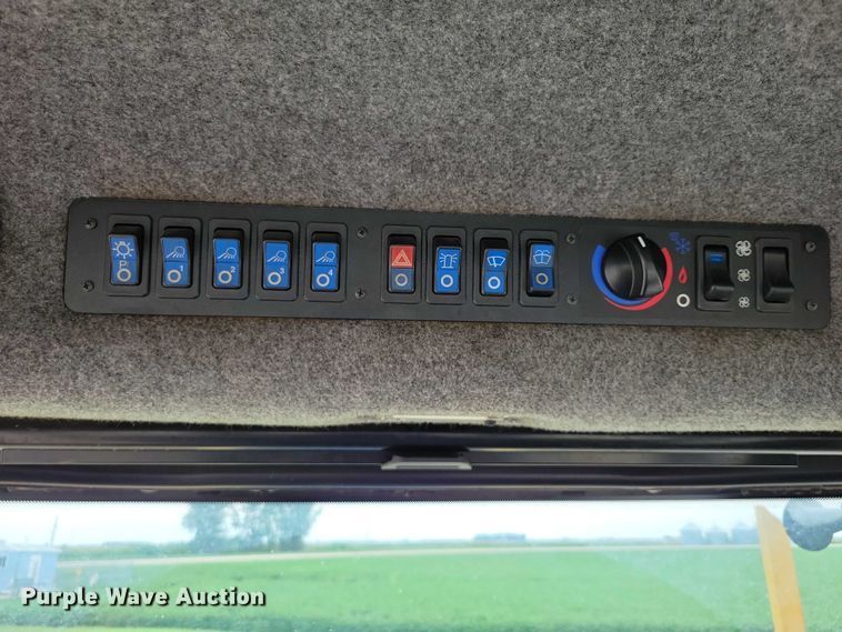 image for item EA2521 2005 TerraGator 6103 sprayer