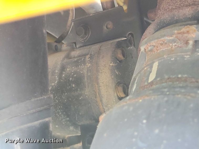 image for item EA2521 2005 TerraGator 6103 sprayer