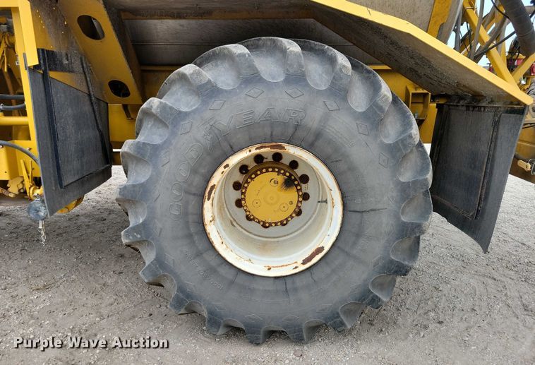 image for item EA2521 2005 TerraGator 6103 sprayer