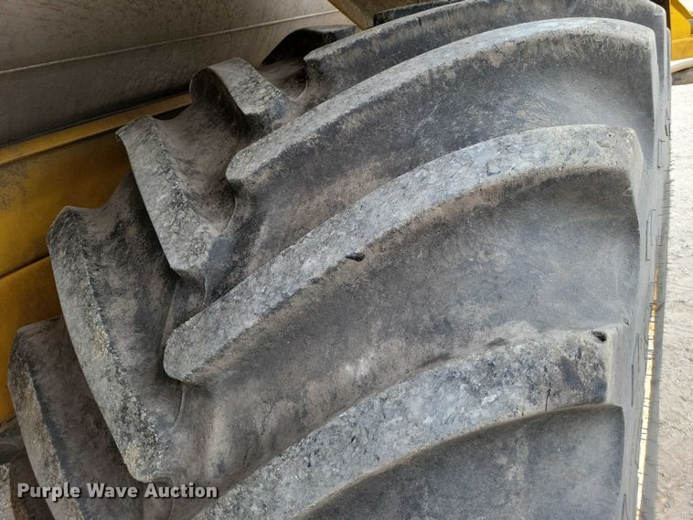 image for item EA2521 2005 TerraGator 6103 sprayer