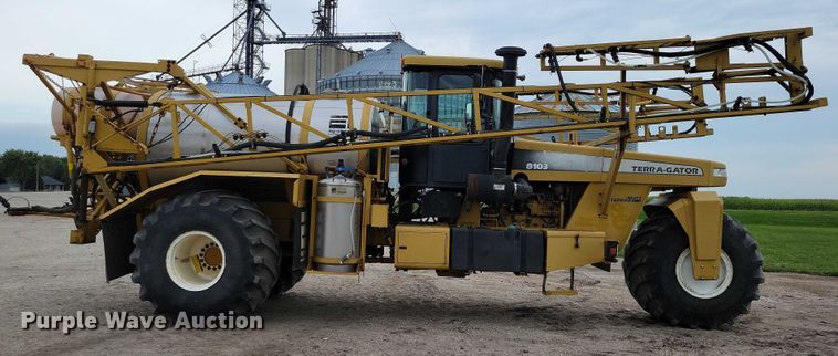 image for item EA2522 1999 TerraGator 8103 sprayer