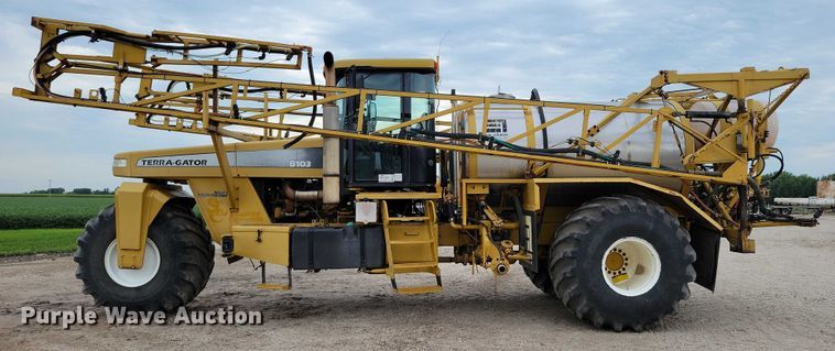 image for item EA2522 1999 TerraGator 8103 sprayer