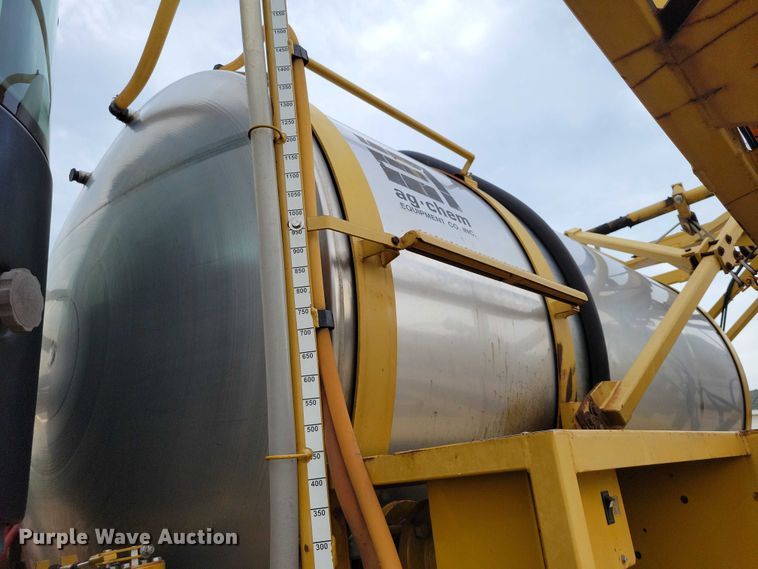 image for item EA2522 1999 TerraGator 8103 sprayer