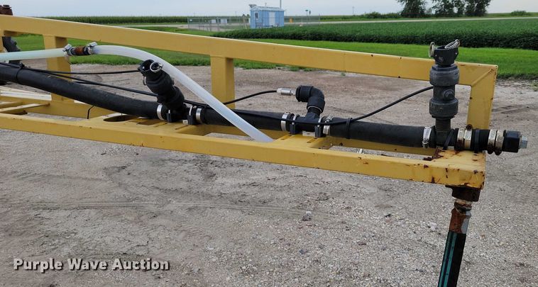 image for item EA2522 1999 TerraGator 8103 sprayer