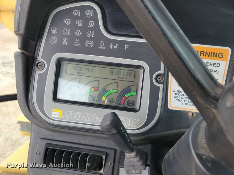 image for item EA2522 1999 TerraGator 8103 sprayer