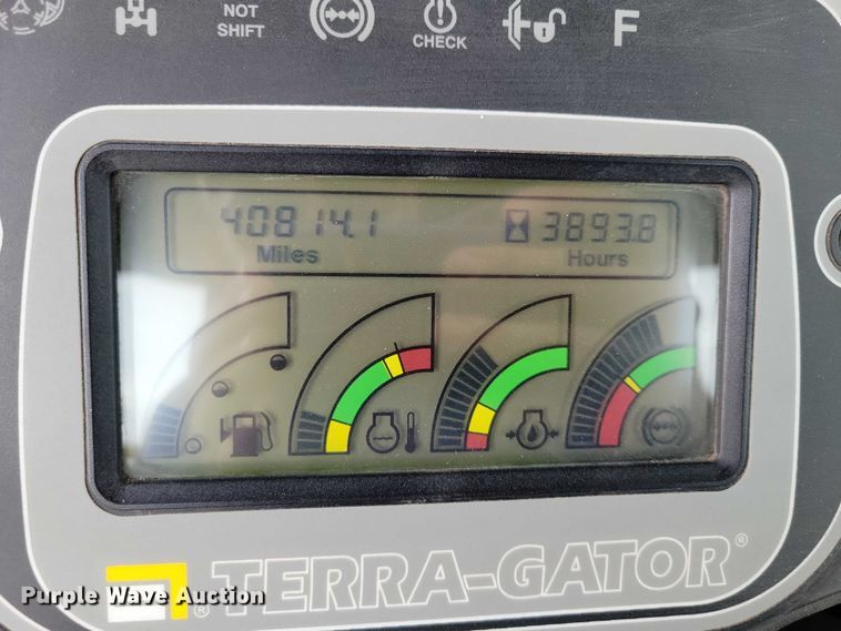 image for item EA2522 1999 TerraGator 8103 sprayer