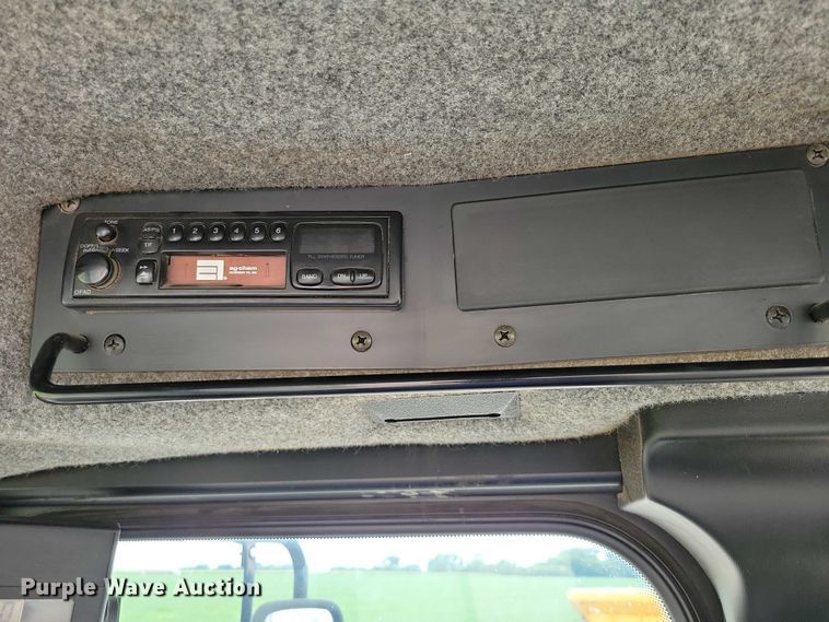 image for item EA2522 1999 TerraGator 8103 sprayer