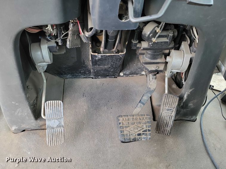 image for item EA2522 1999 TerraGator 8103 sprayer